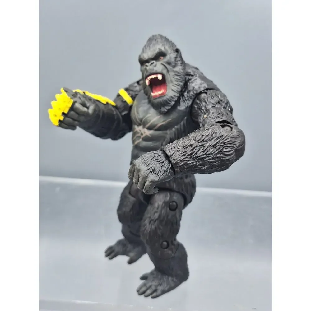 Godzilla x Kong~ Kong with B.E.A.S.T. Glove~Monsterverse~Action Figure~6 Inch